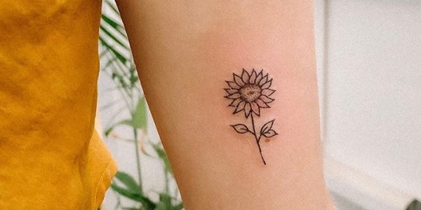 The Best Tiny Tattoos For Girls