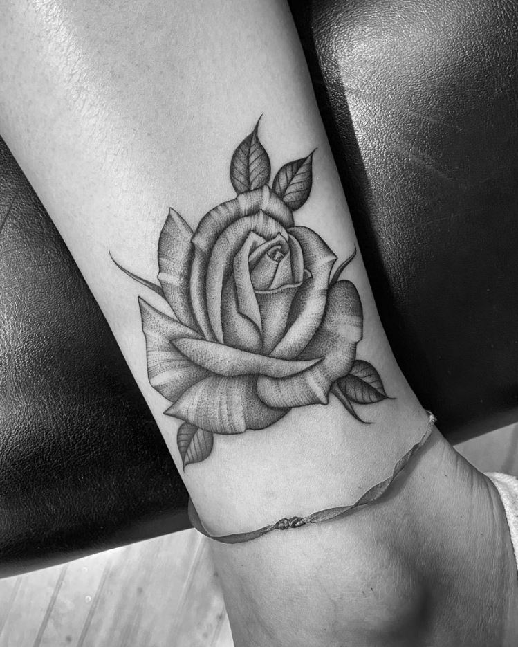 Black Rose Tattoo - Get an InkGet an Ink